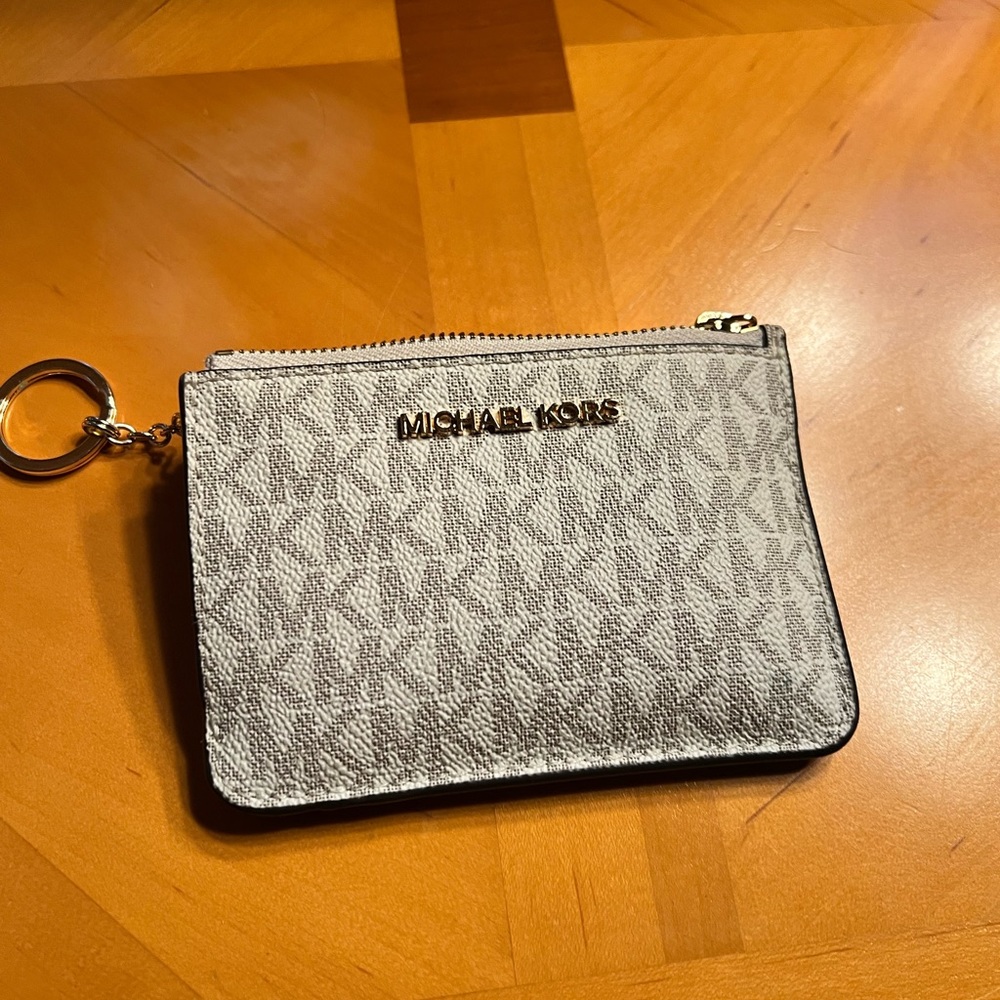 Michael Kors Jet Set Cream wallet